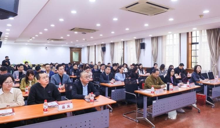 “法律+”成新趋势，各大法学名校探索复合人才培养新模式