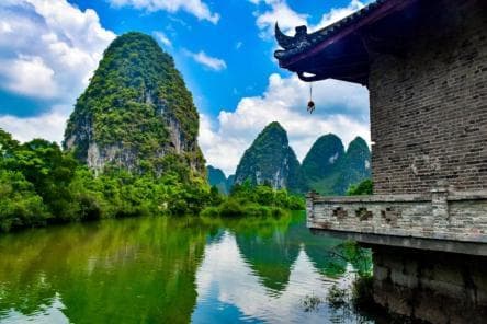 广西百色，这个最美边境小城，闯入绝美的山水画中