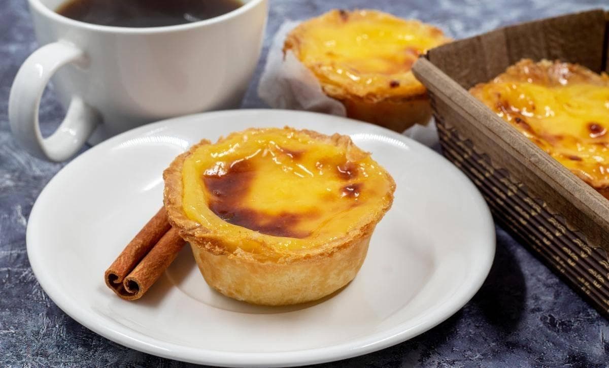 烤蛋挞最佳温度时间：180-200度烤10-20分钟