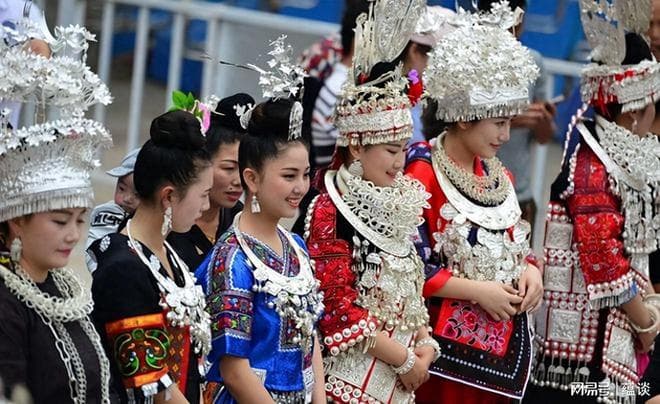 “蛊”究竟是什么？1958新中国对抗“蛊病”实录，毛主席亲自部署