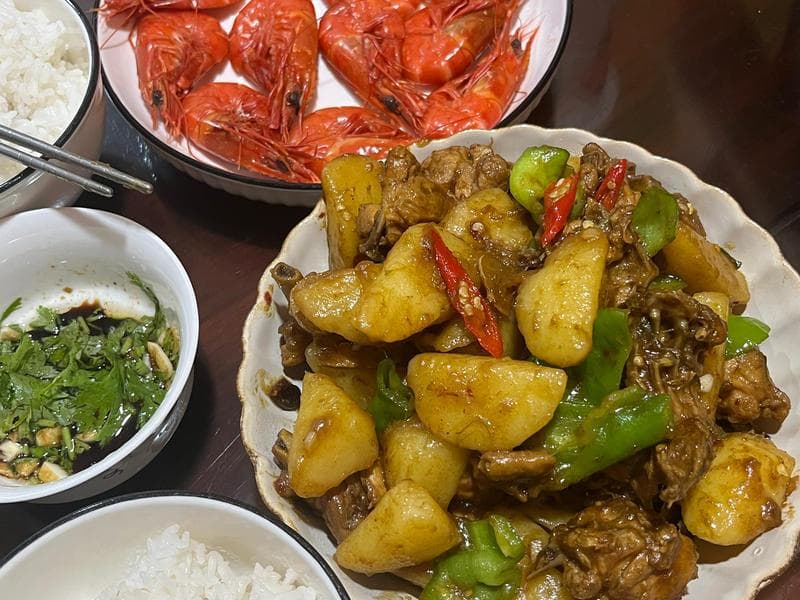 大盘鸡（土豆炖鸡）