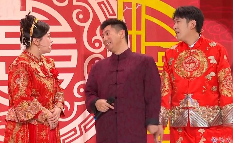 2025辽视春晚语言类节目爆笑盘点：8个节目轮番登场，贾冰小品最受欢迎