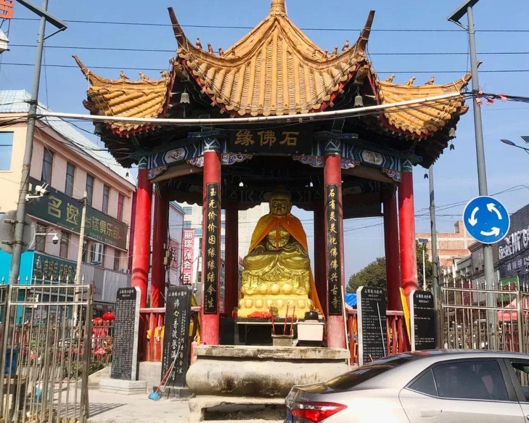 直播带货冲击传统市场，河南玉雕之乡谋求转型升级