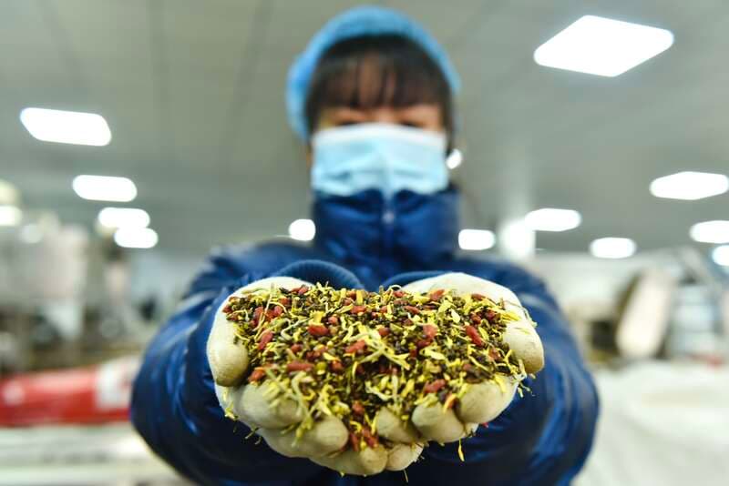 这些年轻人把花草茶“拼”成爆款