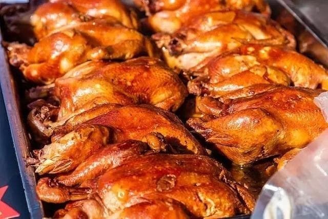 熏鸡“出圈”火上热搜！如何吃到健康的“心趴”上？