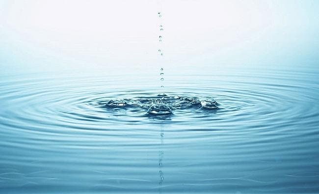 如何描写河流：从涓涓细流到奔腾江河的写作技巧