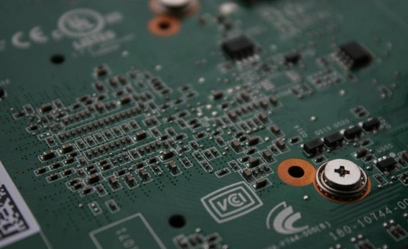如何正确设置Win10系统中的处理器个数？