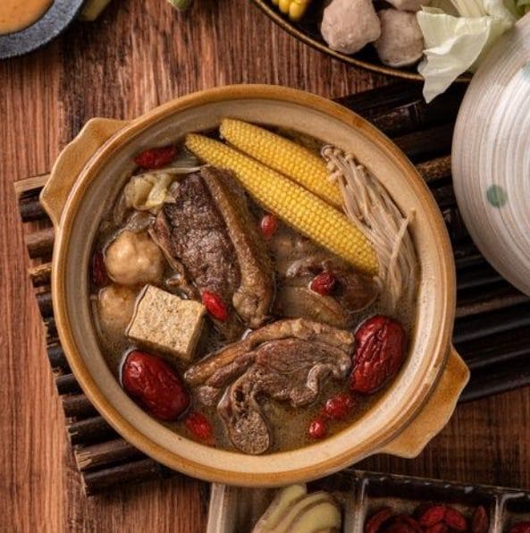 冬天进补怎么吃？羊肉炉、姜母鸭、十全大补汤，美味同时改善手脚冰冷