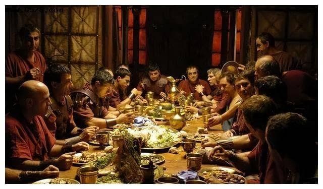 罗马帝国的餐桌：饮宴文化与政治兴衰