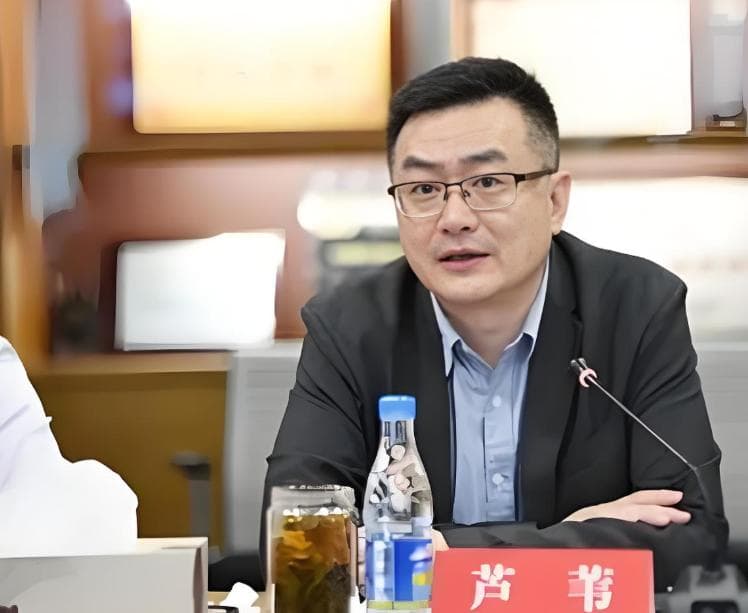 “中信系”两大将同日履新，十万亿金融央企有何人事信号