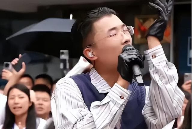 回顾郭有才：陷争议人气下滑，转型文旅失败后，现开始公益直播