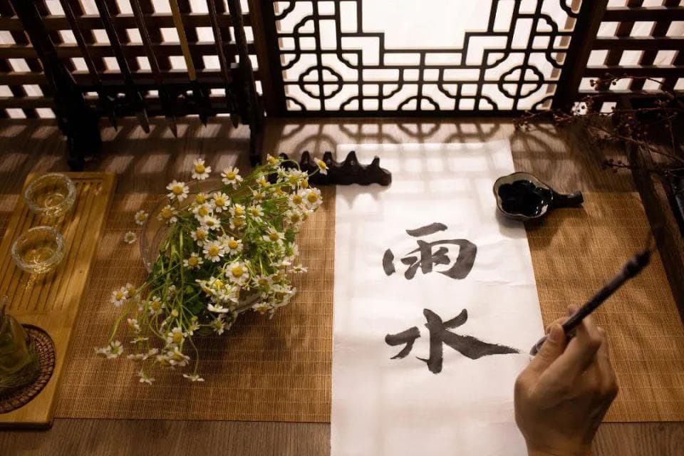 雨水节气：春雨至，万物生，诗意盎然的节气文化
