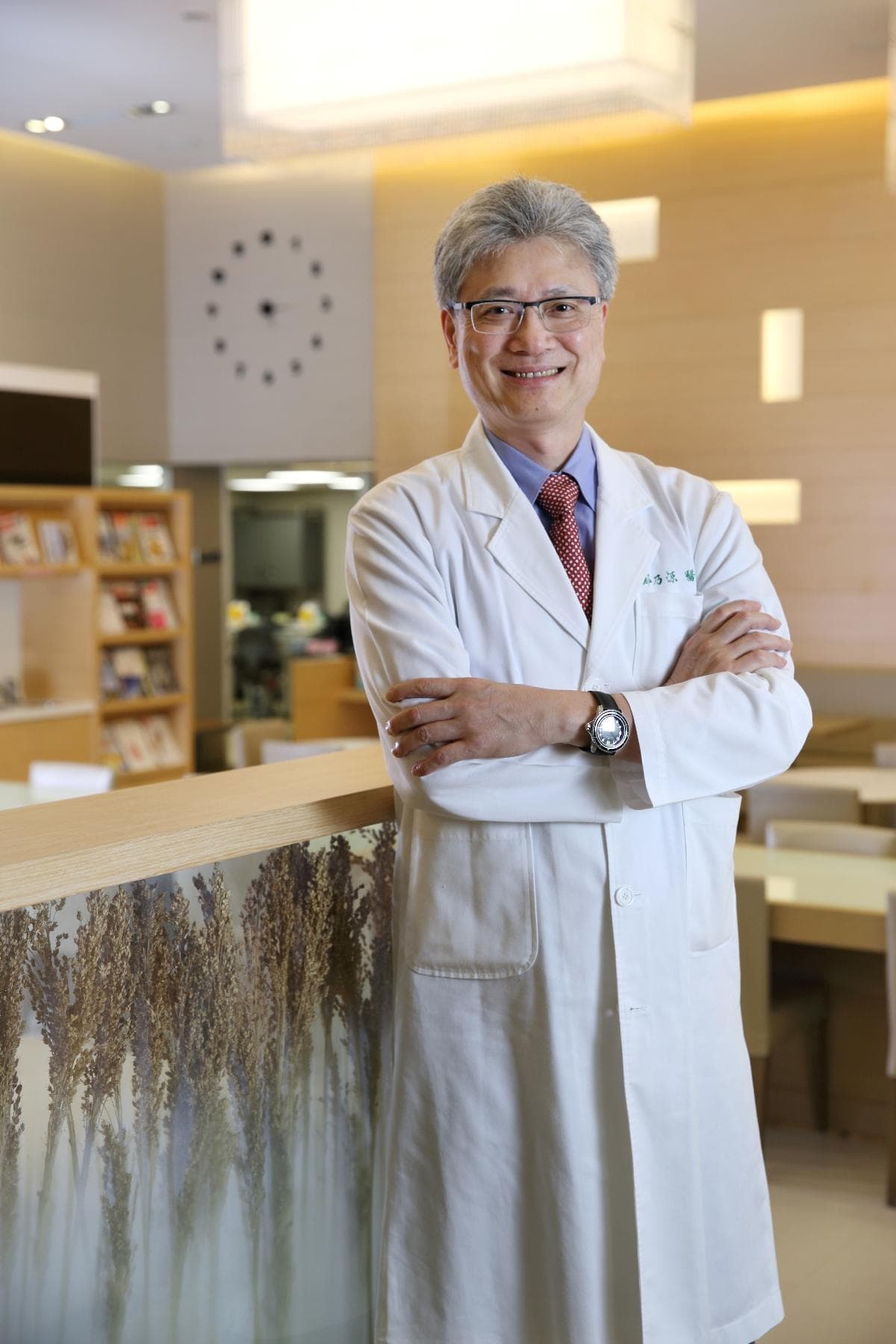 肠胃老是有状况，却找不到原因？医：可能是「肠脑互动异常」！