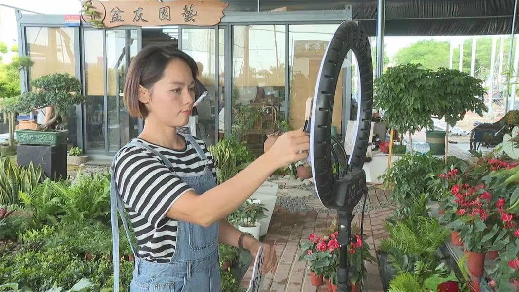 “花”式直播带货！这个“女团”不一般