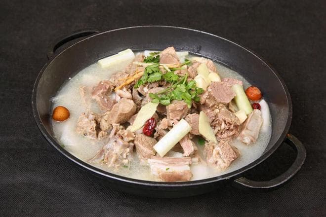 想炖羊肉的请收藏，老师傅用了几十年的配方，羊肉软嫩汤白不膻