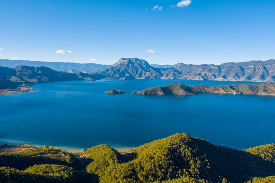 每日一景 | 探秘格姆女神山，尽览泸沽湖绝美全景