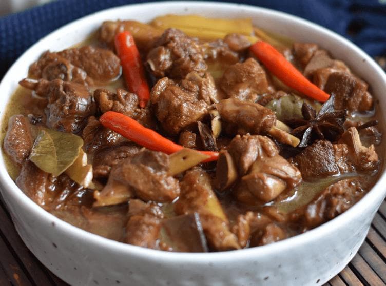 炖鸭必备：四种香料让鸭肉软烂入味，不腥不腻