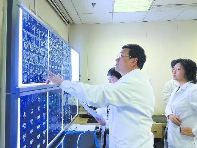 AI诊疗能取代医生问诊吗？