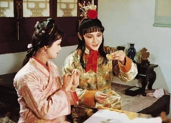 细品《红楼梦》第十二回：幽情寄意，梦中缘起
