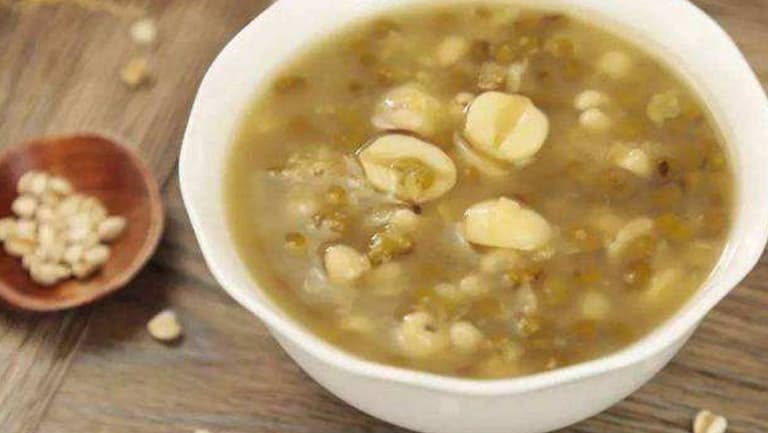 绿豆薏米粥的功效与作用、禁忌和食用方法