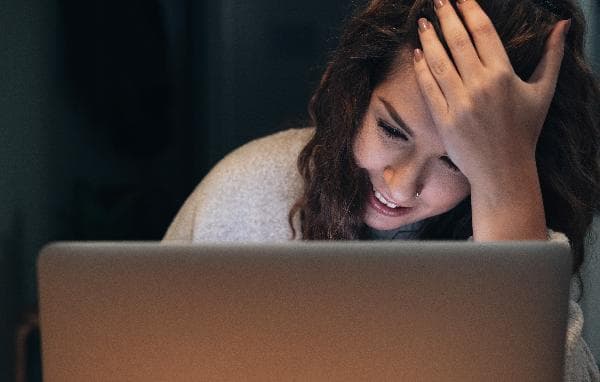 女人熬夜后怎样恢复正常