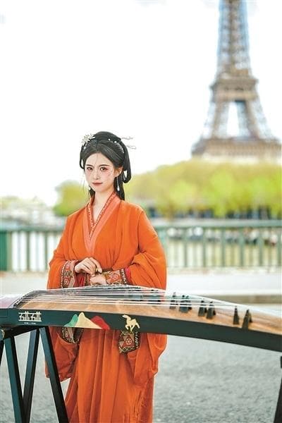 彭静旋：从法国街头走向世界尽我所学展示中国古筝的魅力