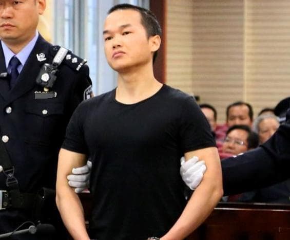 张扣扣案：撕裂的正义拼图与社会隐痛