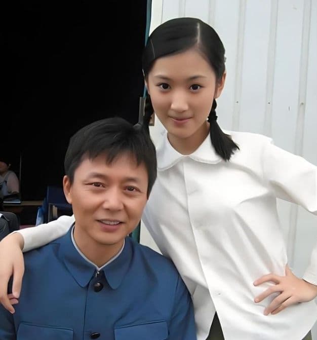 黄诗佳：整容风波后的实力派回归