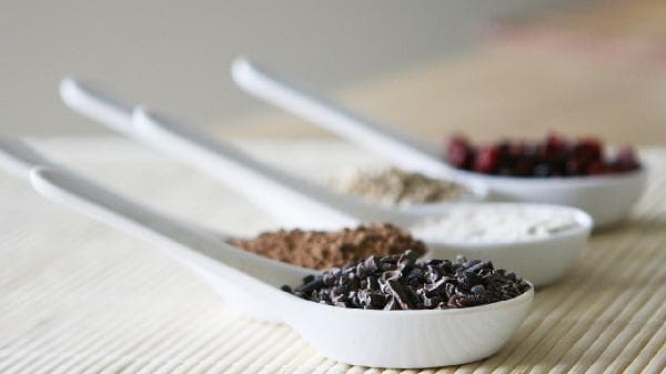 五谷杂粮米糊：营养与风险并存，食用需谨慎