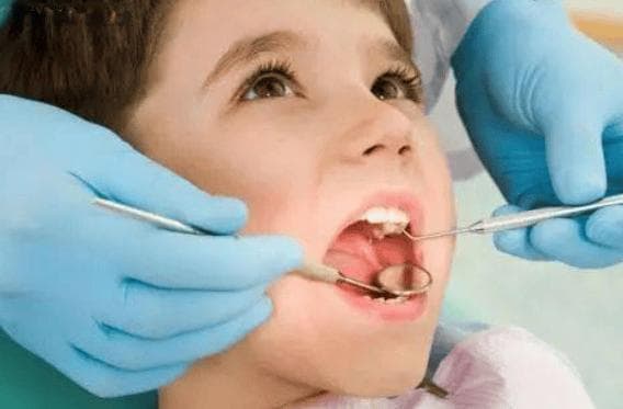 如何预防小孩的牙痛问题？这份口腔保健指南请收好