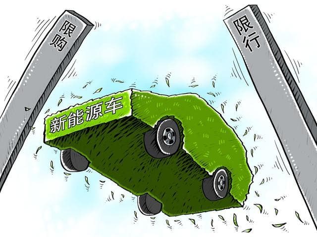 「深度解析」燃油车的优缺点：从动力到环保的全面审视