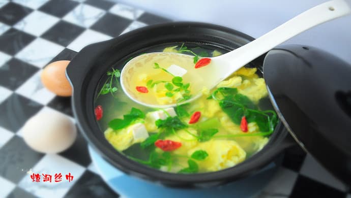 豆苗鸡蛋汤：简单营养的家常美味