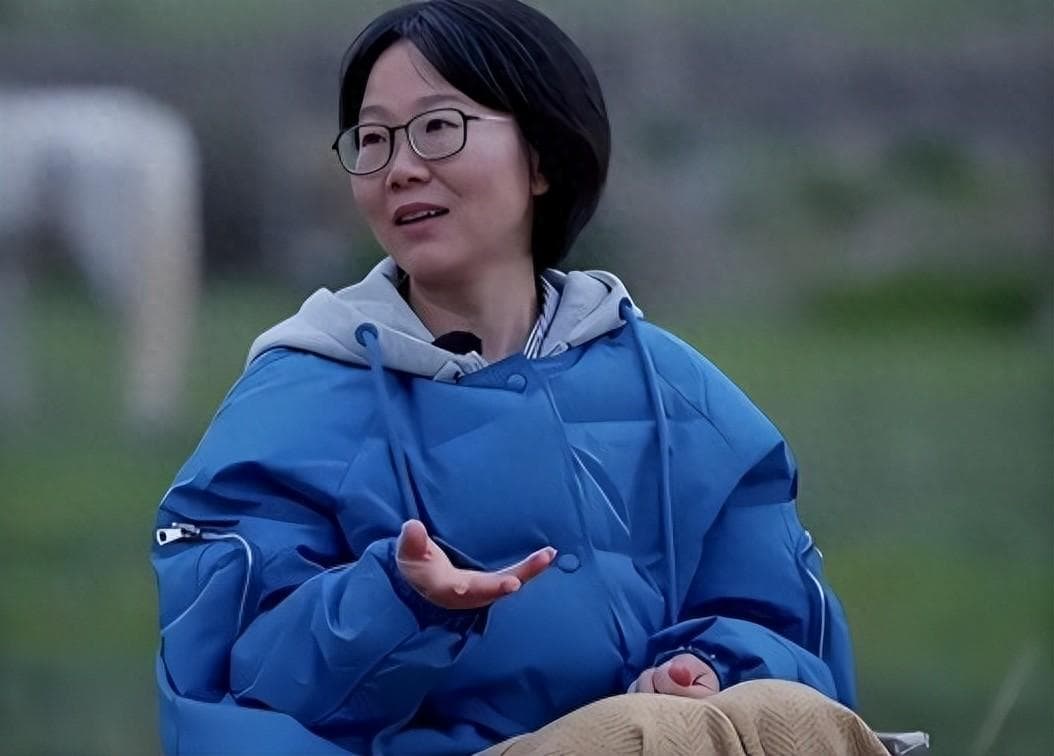 46岁李娟：住15万大宅，不生孩子，不上班