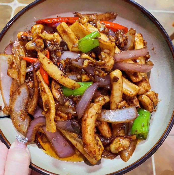 鲜美升级：揭秘家常炒鱿鱼的烹饪秘诀