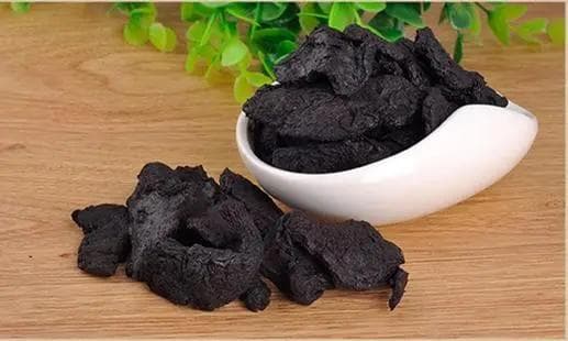 泡酒选材慎重，熟地配方独特：如何正确泡制药酒及其搭配技巧