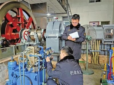系牢复工安全带 拧紧复产安全阀 我区开展复工复产安全大检查