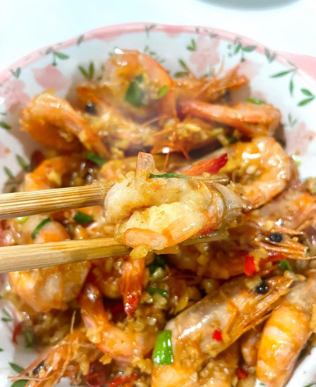 蒜蓉油焖大虾，每回都是年夜饭第一个光盘的菜！