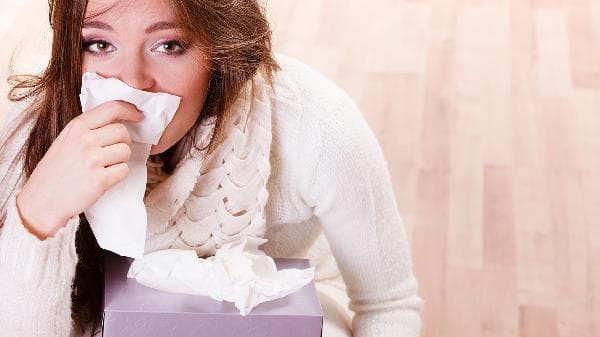 鼻窦炎治疗方法全解析：药物、手术与生活调整三管齐下