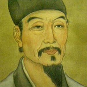 前村一片云将雨，闲倚船窗看挂龙。