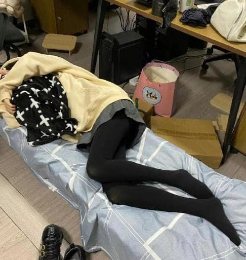 揭秘网红明星的八卦生活：恋爱、分手与情感纠葛全解析