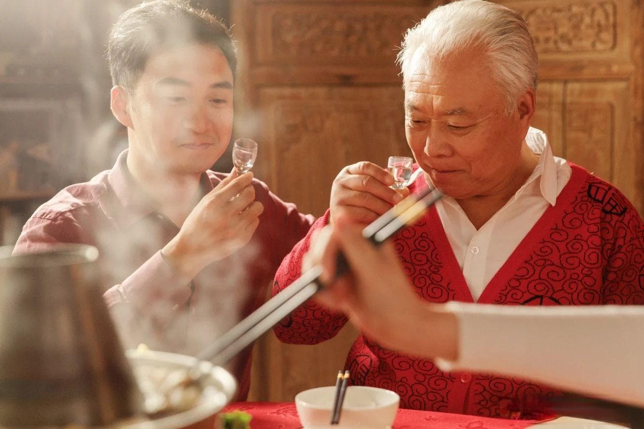 放了10年的白酒还能喝吗？白酒到底有没有保质期？