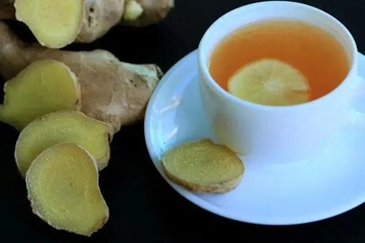 “四季吃生姜，百病一扫光”，吃姜去皮好还是带皮好？