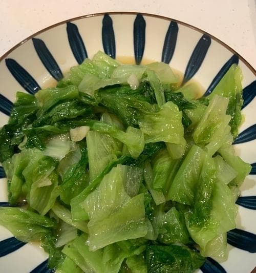 爆炒生菜怎么做？简单步骤和技巧全解析