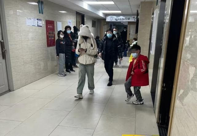 甲流高发，有儿童医院排号1000开外！专家：可以在家检测病毒，早确诊早吃药