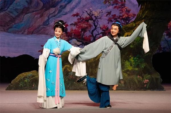 《天仙配》热演，黄梅戏魅力再现