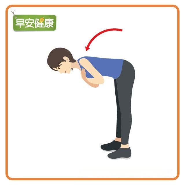 敬礼弯腰、垫脚尖！每天练10次改善脂肪肝，深蹲也有效！