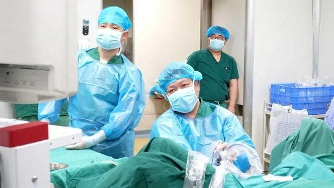 成都肾结石治疗经典案例：十年开刀三次 微创解“三肾人”难题