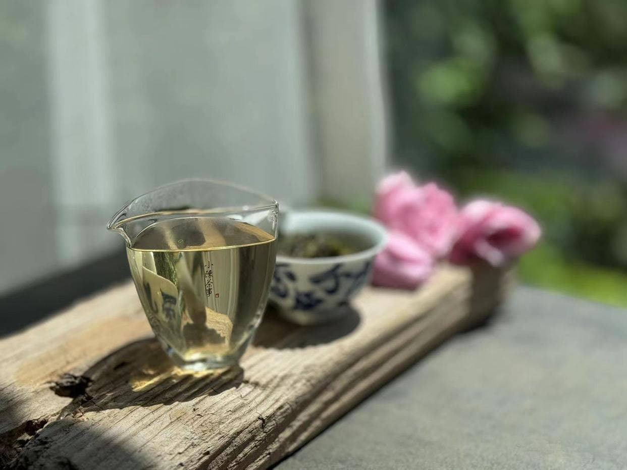 老白茶的首选喝法，为什么一定得是盖碗泡茶？煮茶、蒸茶不行吗？