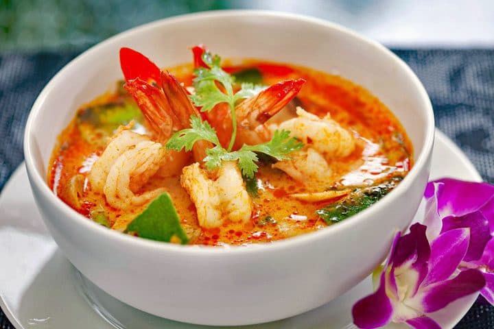 冬阴功（虾汤）：泰国美食的美味