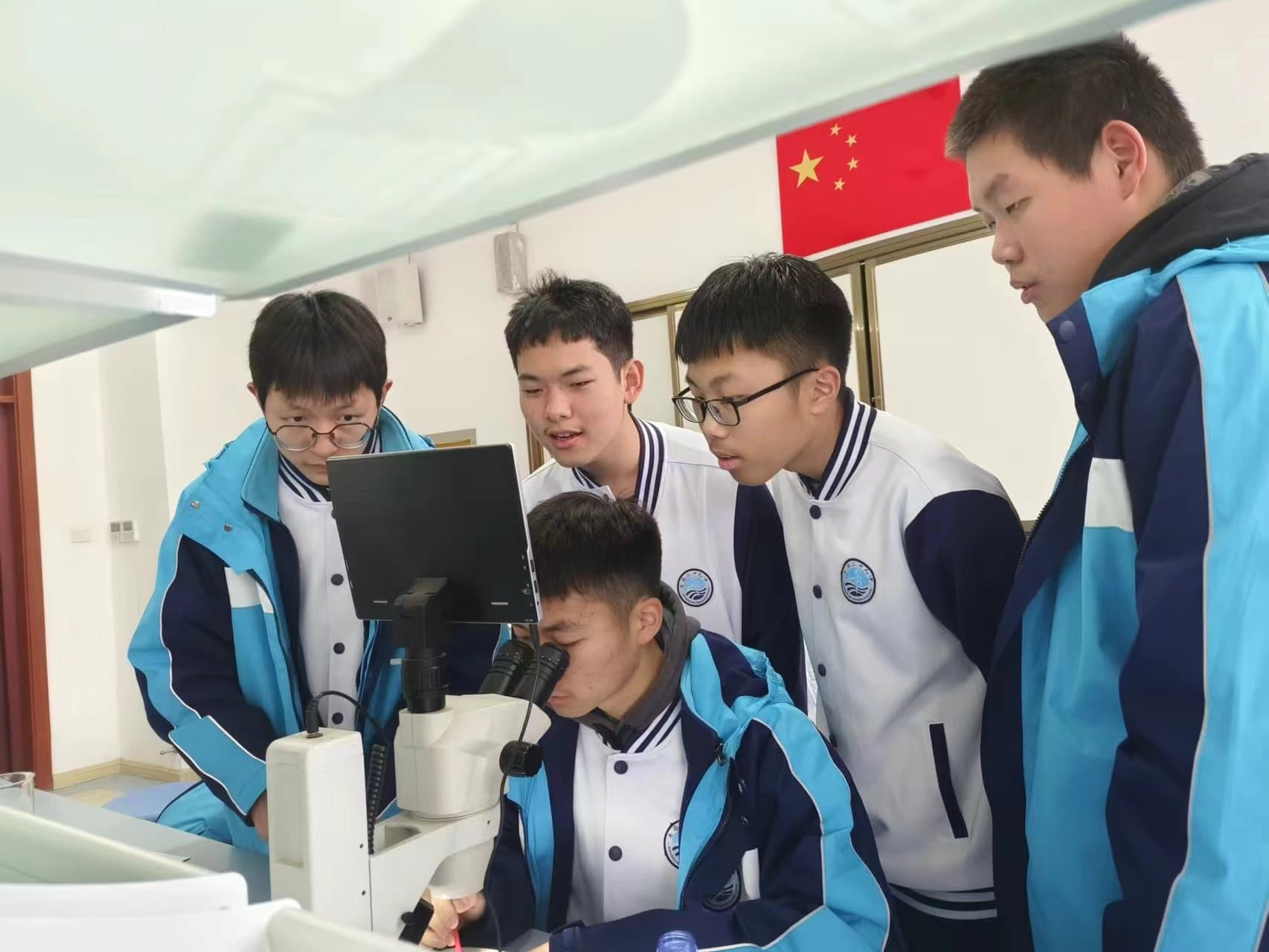 于科学教育中乘风破浪！青岛三十九中回答新时代的“钱学森之问”
